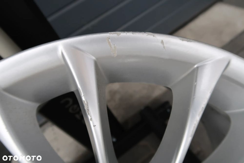 012 Felga BMW 7841819 8,5x19et25 - 5