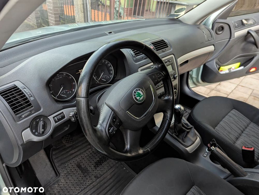 Skoda Octavia 1.8 T FSI Elegance - 16