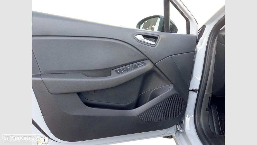 Renault Clio 1.0 TCe Evolution Bi-Fuel — fotografia 11