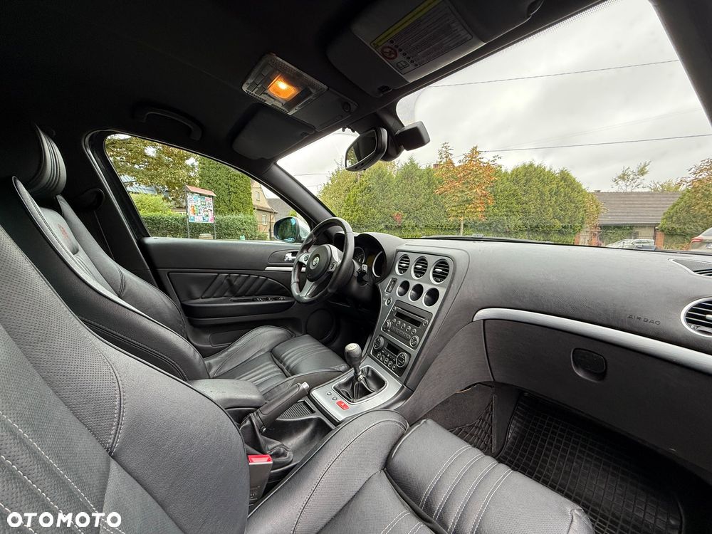 Alfa Romeo 159 1.9JTDM ti - 24