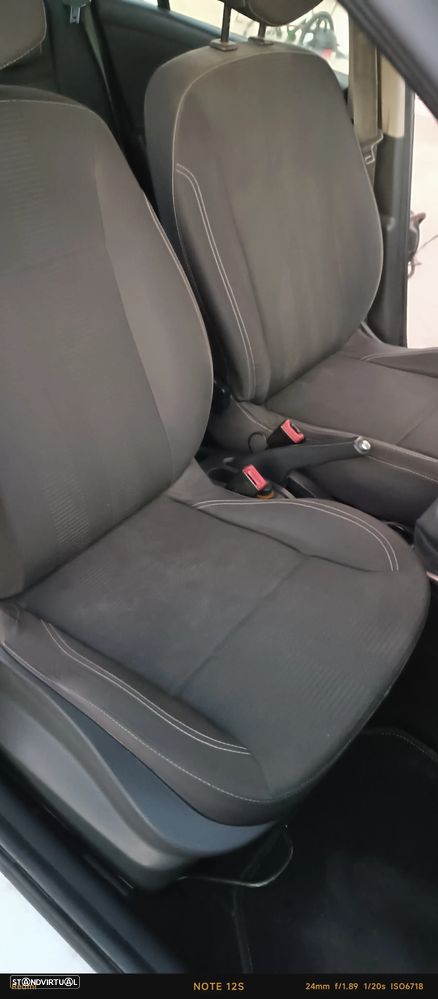 Renault Clio 1.2 16V Confort - 6