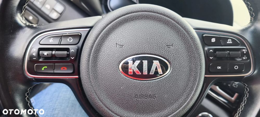 Kia Niro - 12
