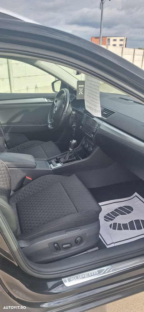 Skoda Superb 2.0 TDI DSG Style - 6