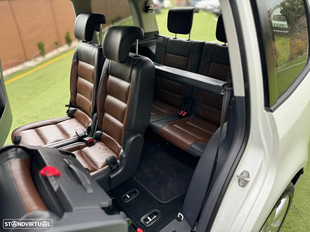 VW Touran 2.0 TDI Highline 7L - 5