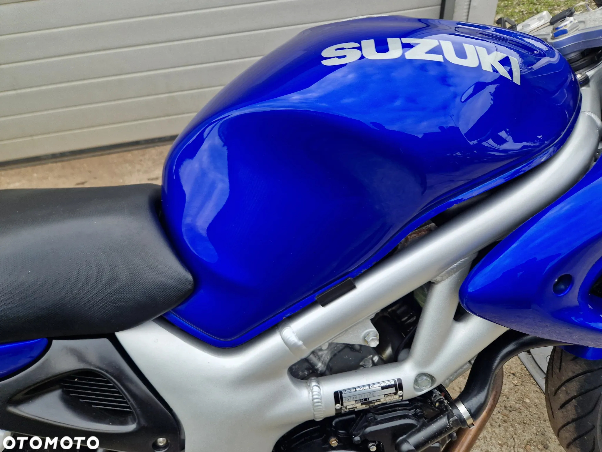 Suzuki SV - 19