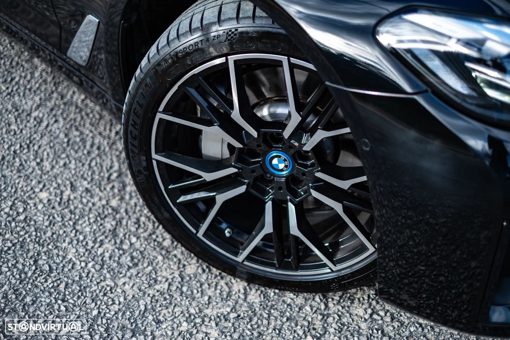 BMW 530 e Aut. Luxury Line - 4