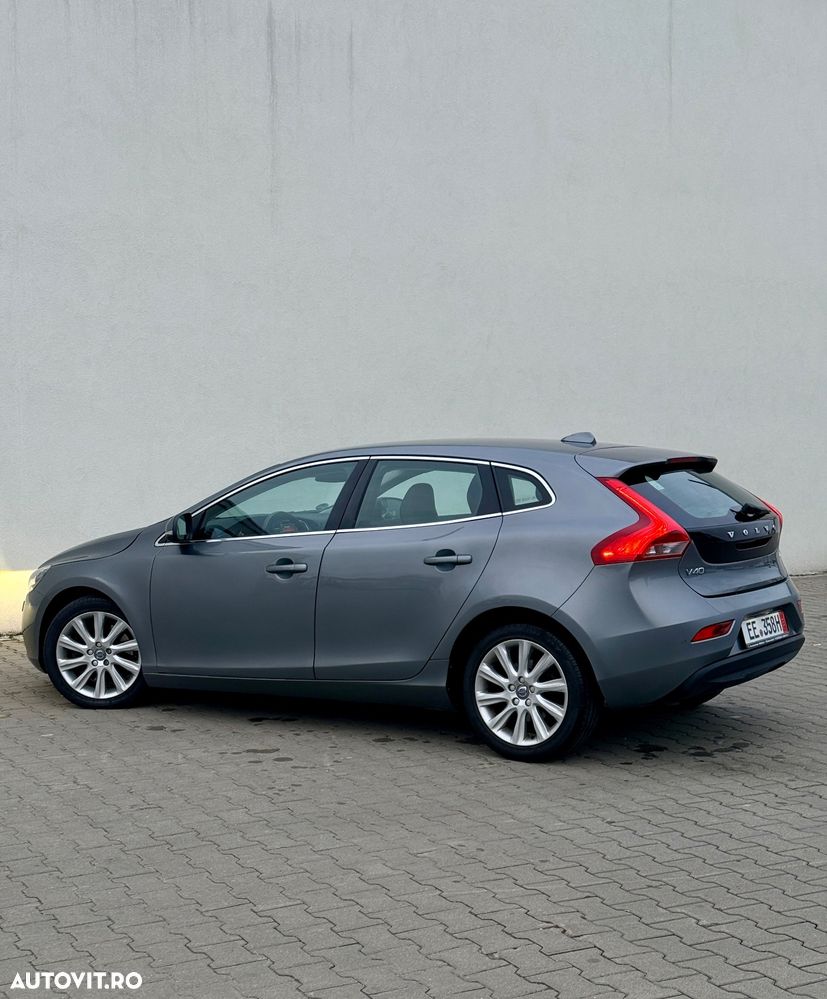 Volvo V40 D2 Geartronic Momentum - 8