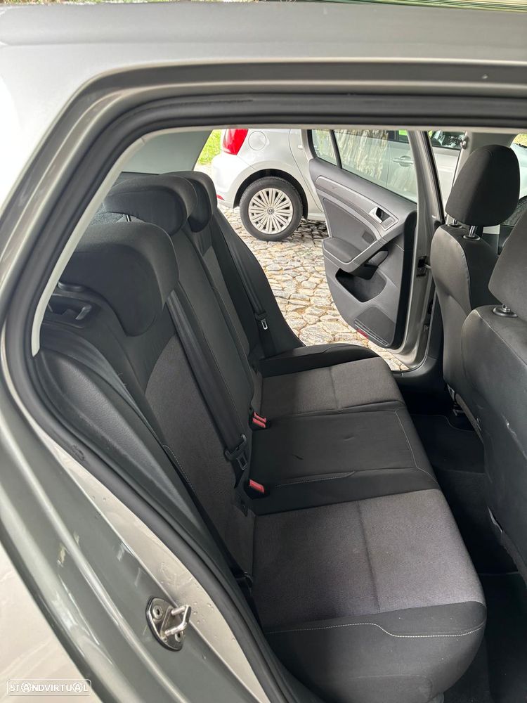 VW Golf 1.6 TDi Trendline - 11