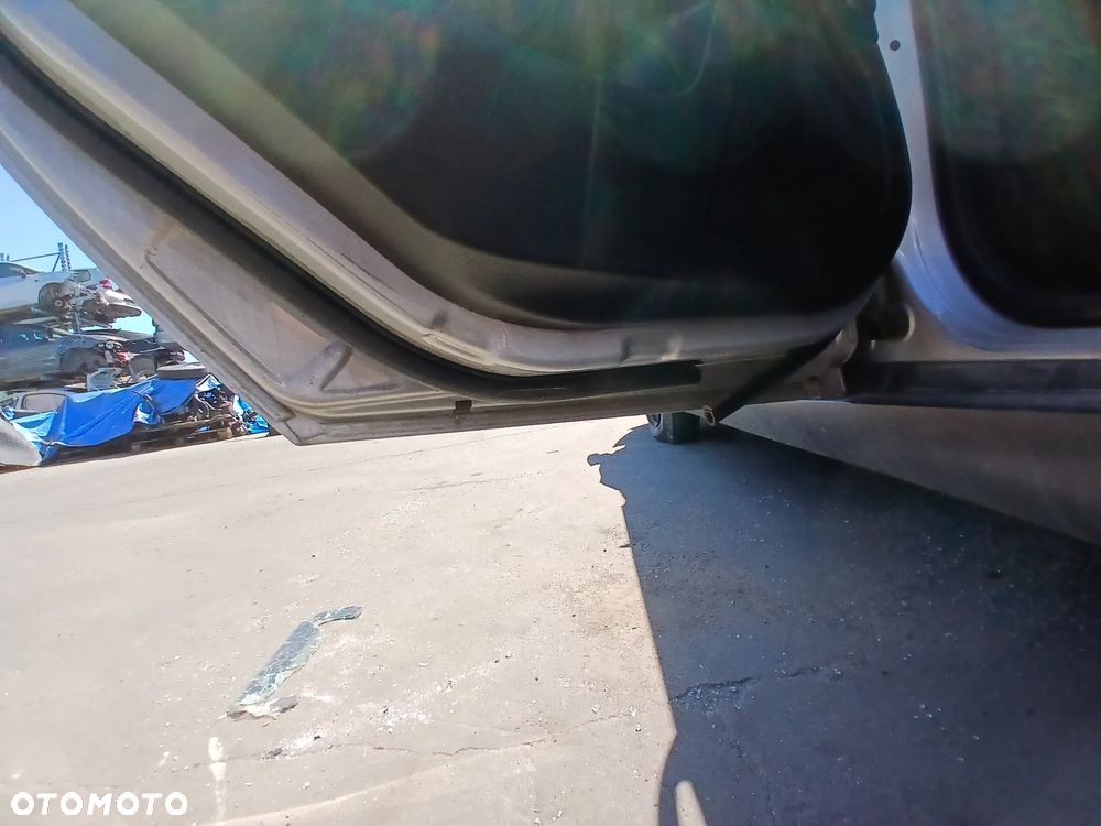 Ford Focus Mk3 Drzwi Tył Tylne Lewe Kolor 0B OB Srebrny - 6