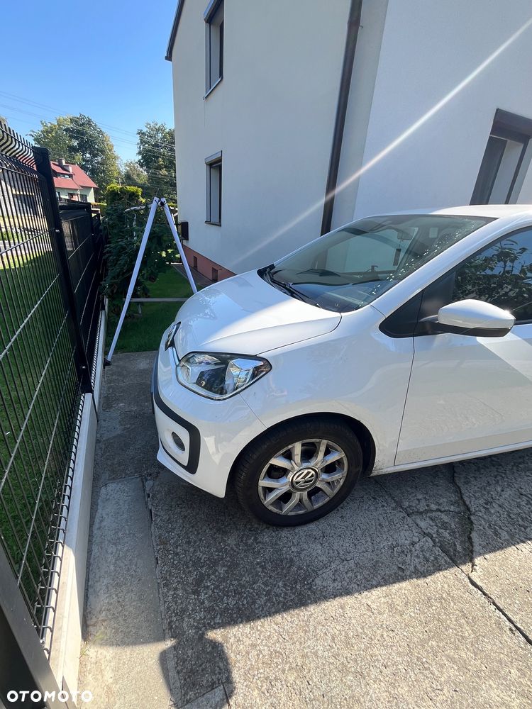 Volkswagen up! sound - 1