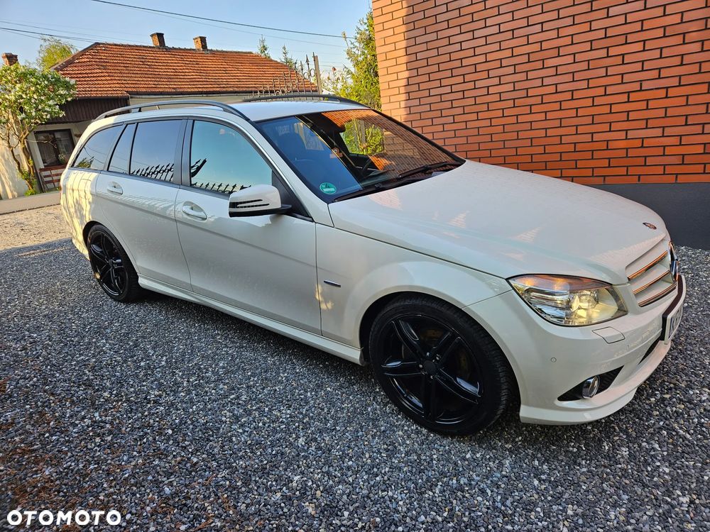 Mercedes-Benz Klasa C 180 CGI BlueEFFICIENCY SPORT EDITION - 2
