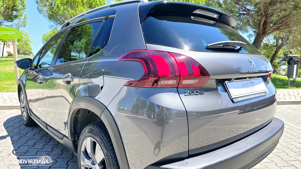 Peugeot 2008 1.5 BlueHDi Signature - 14