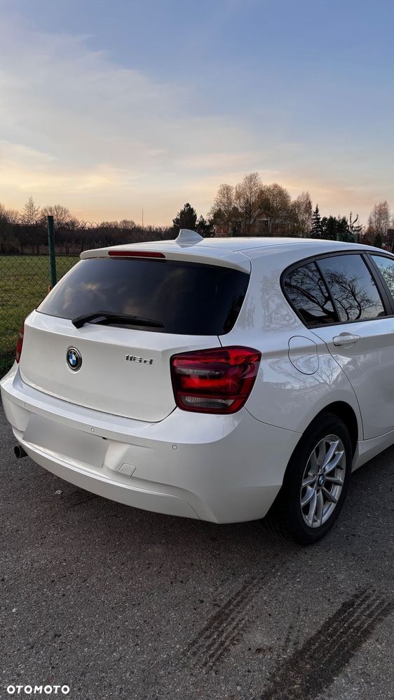 BMW Seria 1 116d - 13