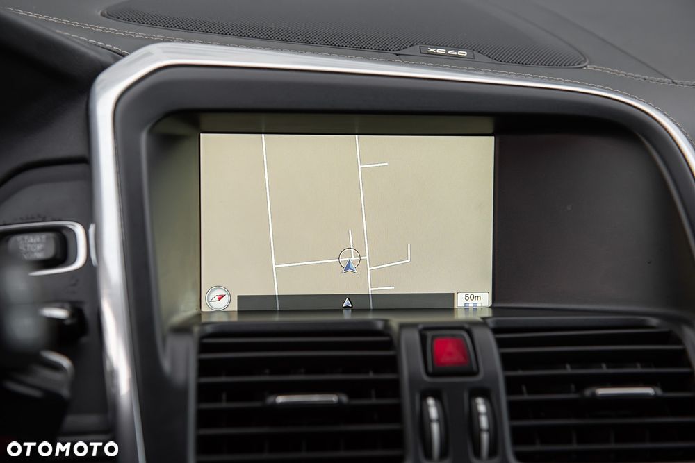 Volvo XC 60 D4 AWD Geartronic Summum - 24