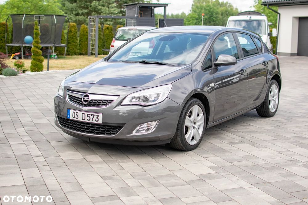 Opel Astra - 25