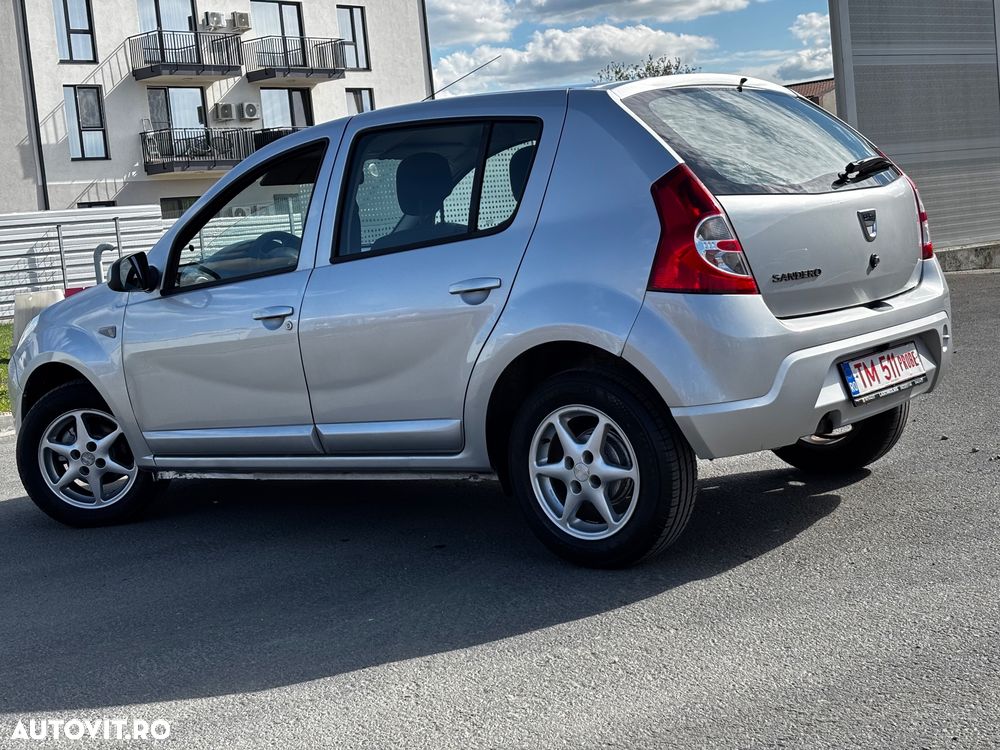 Dacia Sandero 1.2 16V 75 Laureate - 3