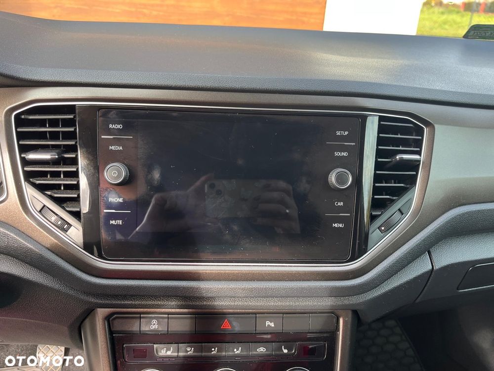 Volkswagen T-Roc 1.0 TSI Advance - 23