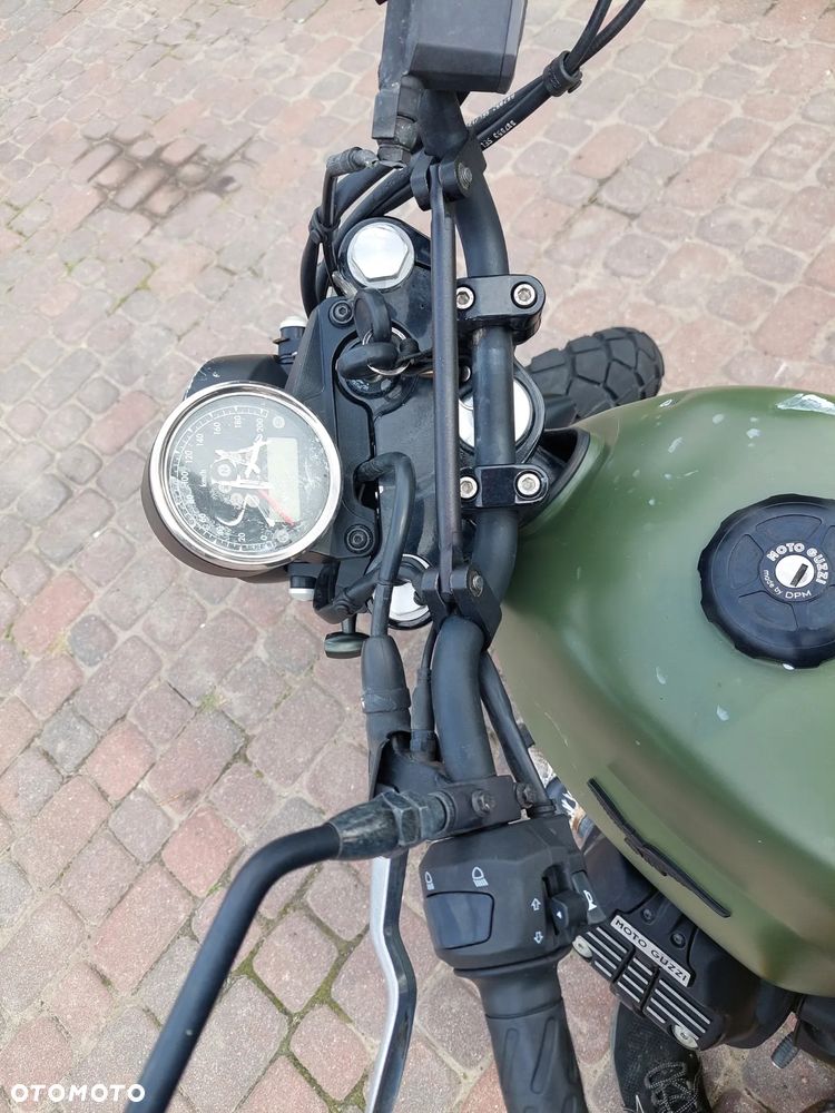 Moto Guzzi V7 - 9