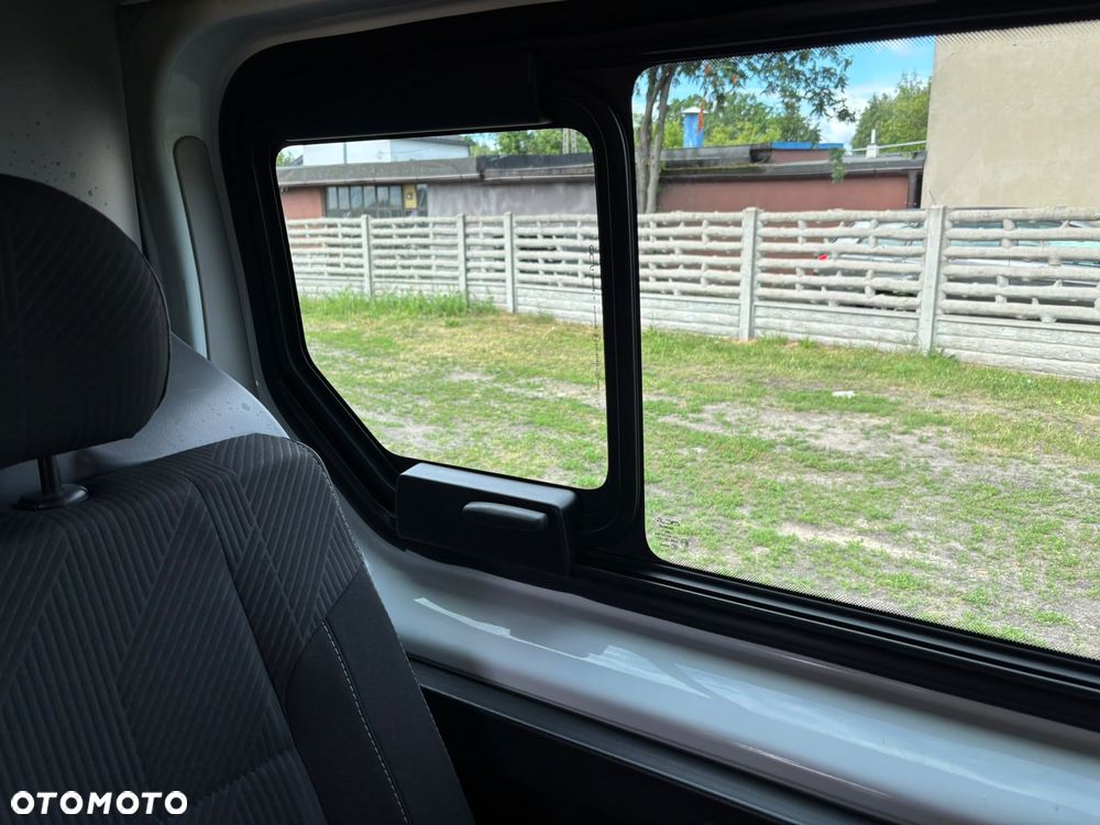Renault Trafic - 22