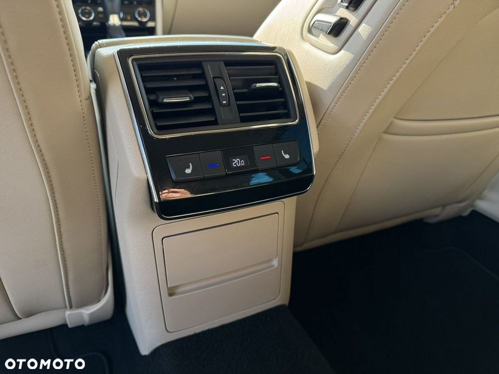 Skoda Superb 2.0 TSI 4x4 L&K DSG - 29