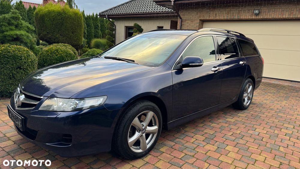 Honda Accord 2.2d Executive Nav - 1