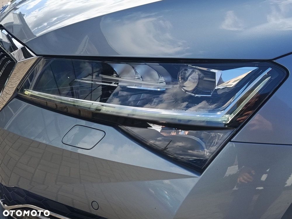 Skoda Superb 2.0 TDI L&K DSG - 36