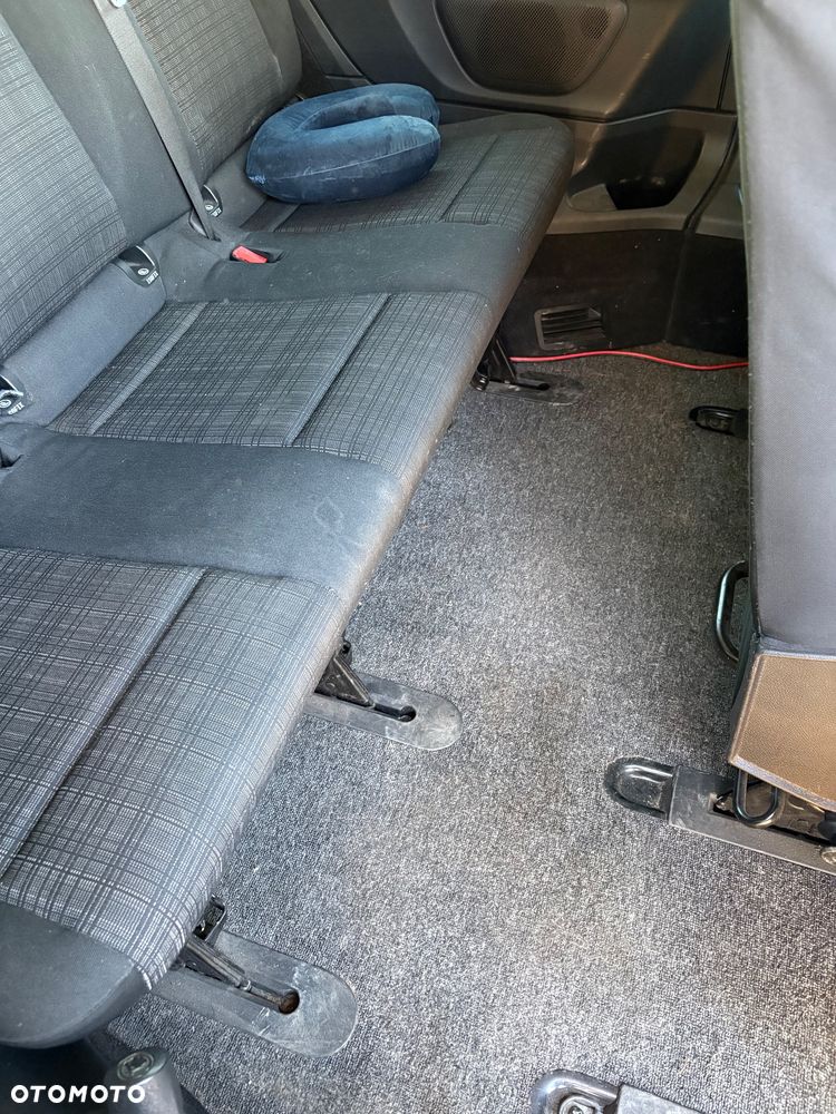 Mercedes-Benz Vito - 24