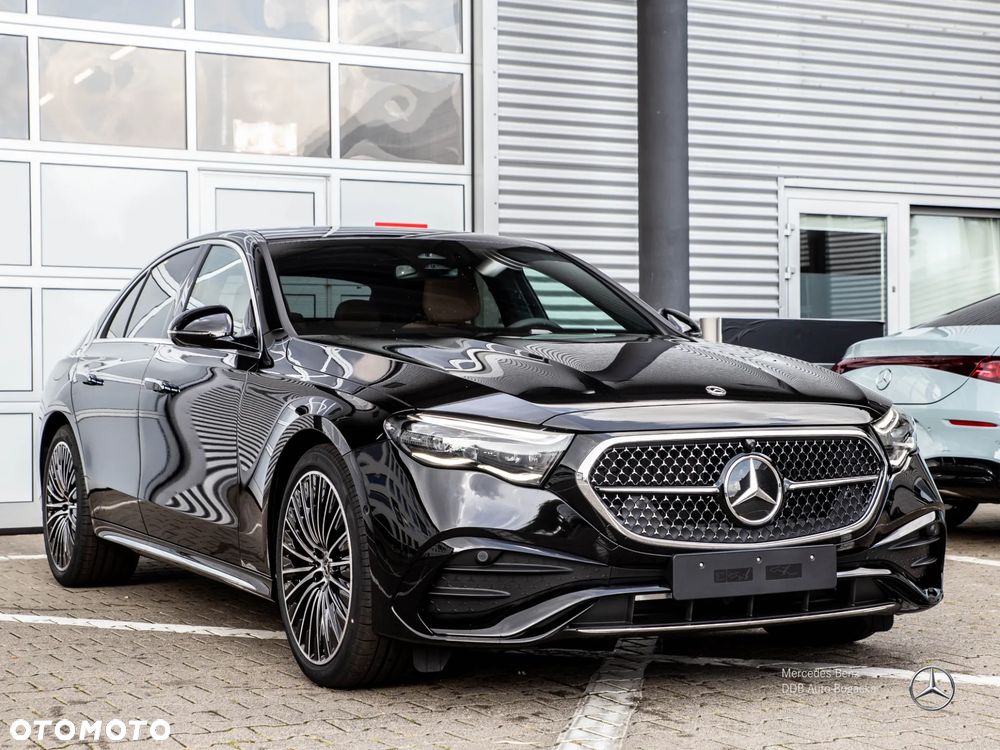 Mercedes-Benz Klasa E 220 d mHEV AMG 9G-Tronic - 4