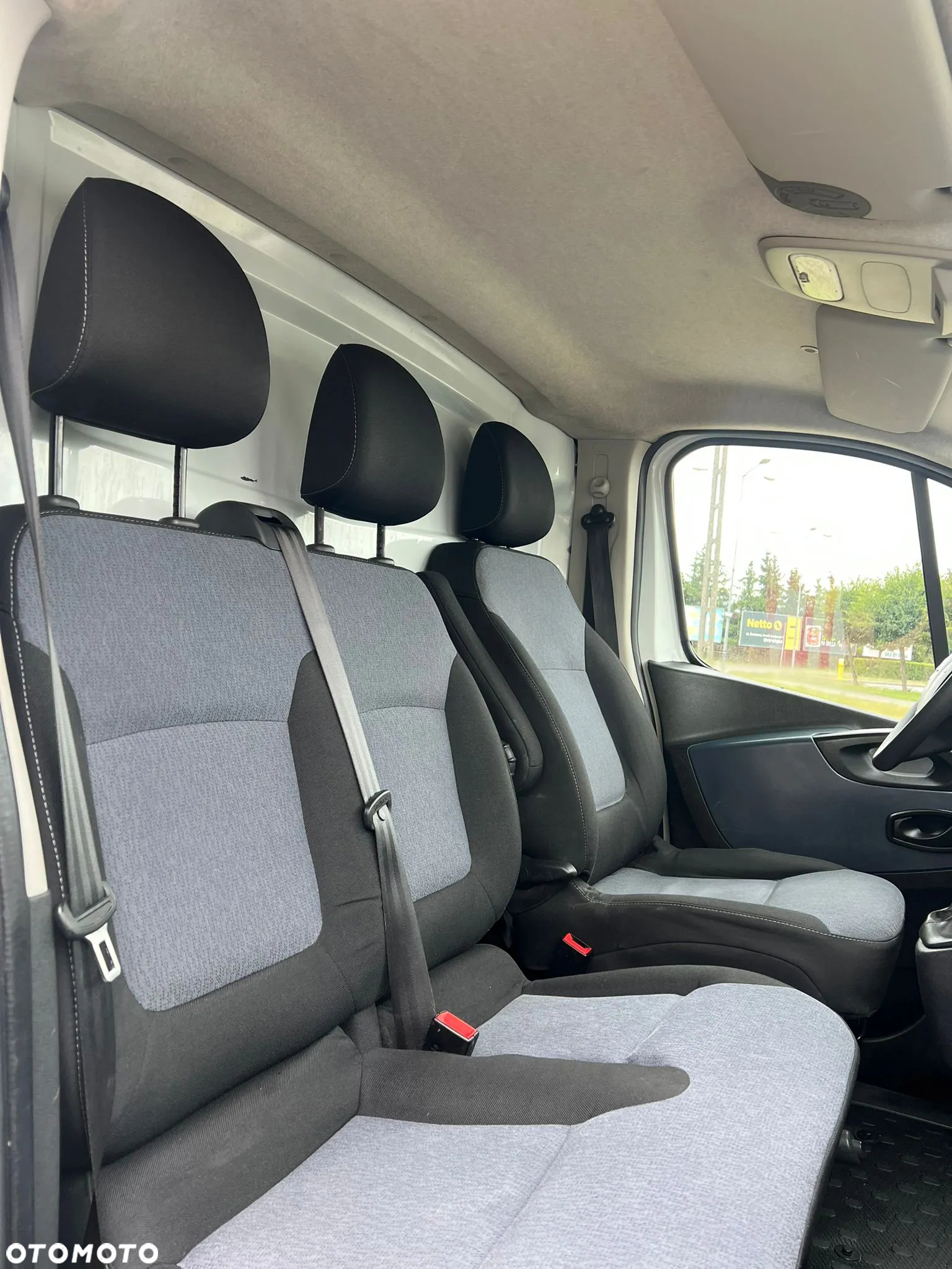 Opel Vivaro - 13