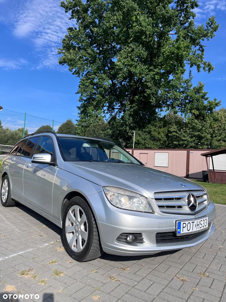 Mercedes-Benz Klasa C 180 CGI BlueEff Classic - 3