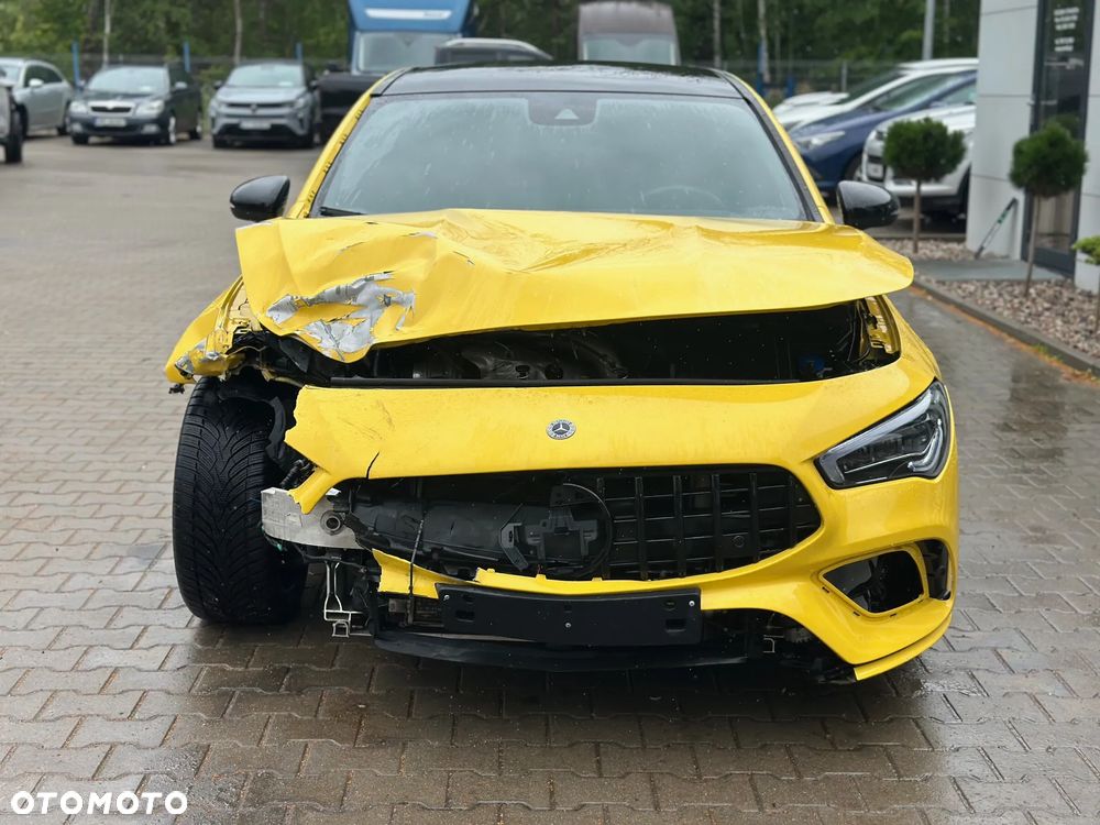 Mercedes-Benz CLA AMG 35 4-Matic 7G-DCT - 2