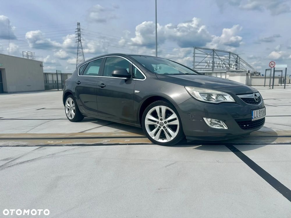 Opel Astra 1.7 CDTI Cosmo - 3