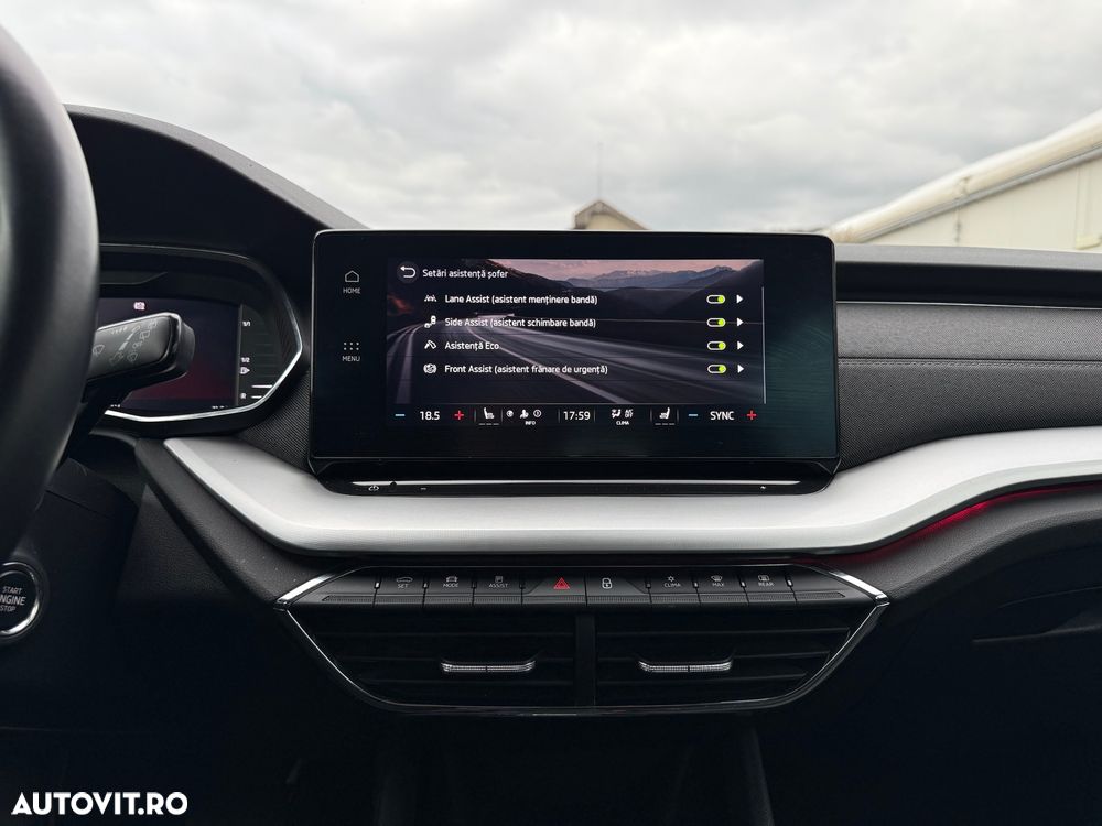 Skoda Octavia 2.0 TDI DSG First Edition - 26