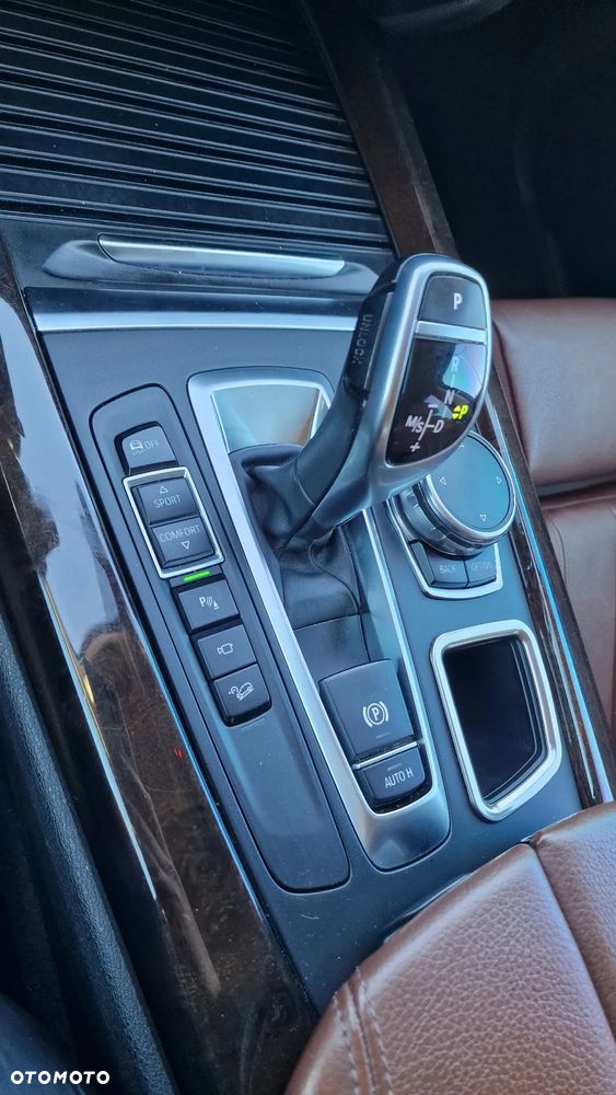 BMW X5 xDrive40d Sport-Aut - 23