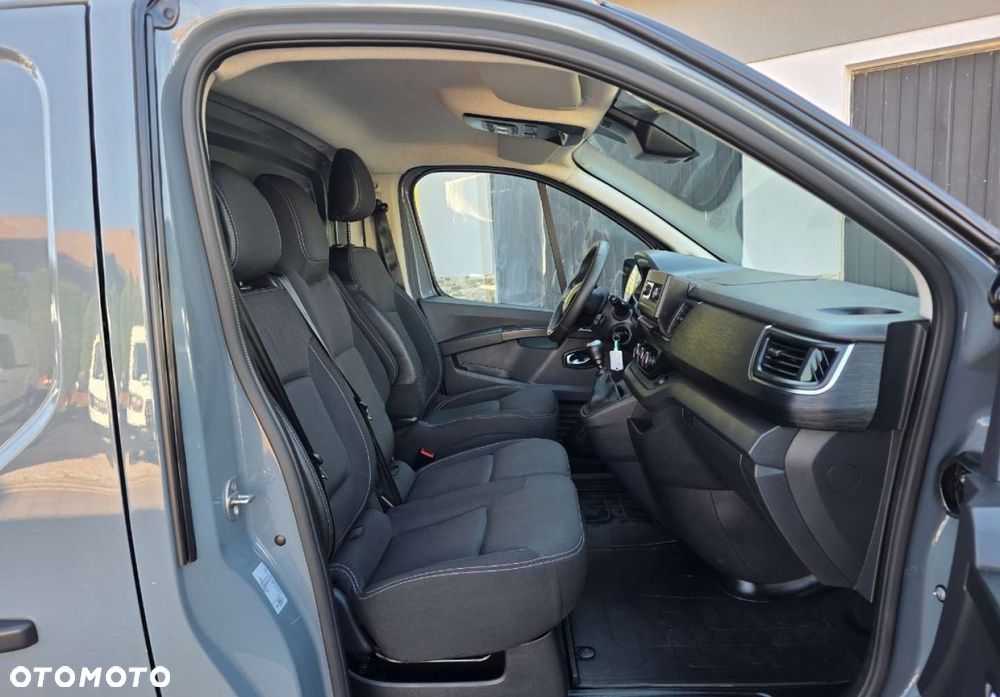 Renault Trafic - 26