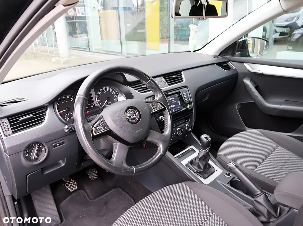 Skoda Octavia 1.6 TDI 4x4 Ambition - 8