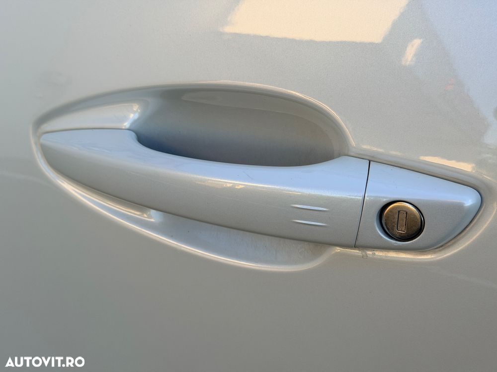 Peugeot 3008 HDi 115 Allure - 23