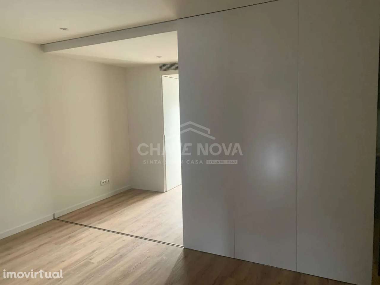 T0 Novo / prédio com lugar de garagem e piscina-PRT/01563/MH - Grande imagem: 3/16