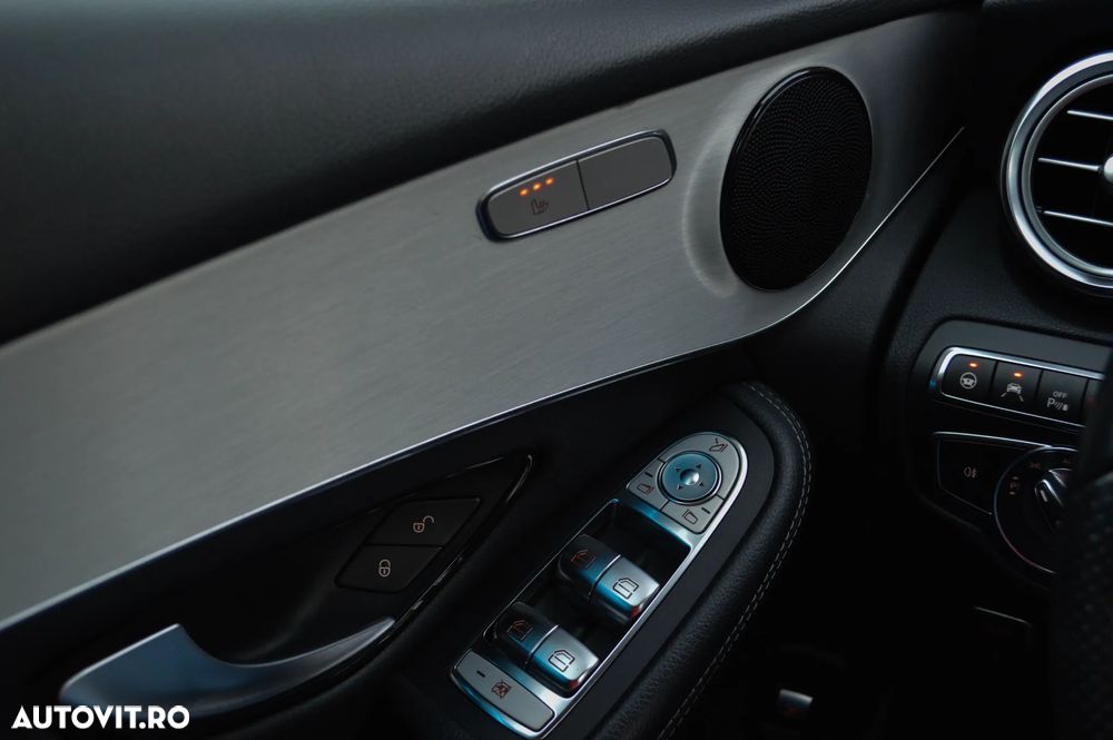 Mercedes-Benz GLC Coupe 250 4Matic 9G-TRONIC Exclusive - 28