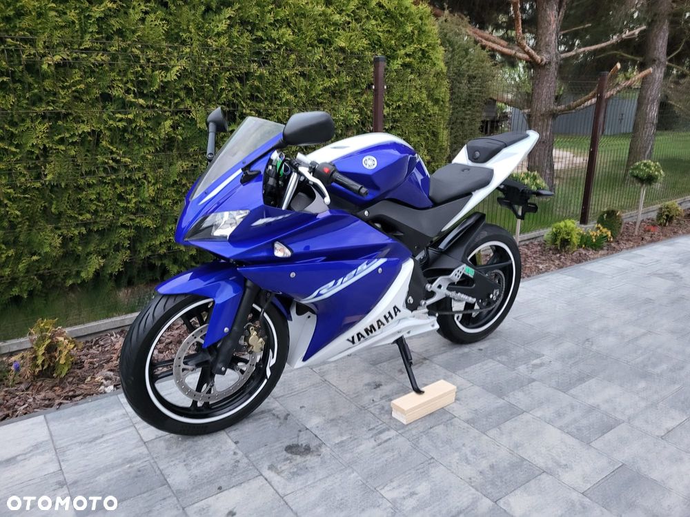 Yamaha YZF - 6