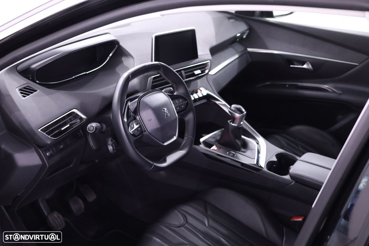 Peugeot 3008 - 16