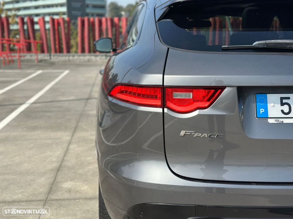 Jaguar F-Pace 2.0 i4D R-Sport AWD Aut. - 7
