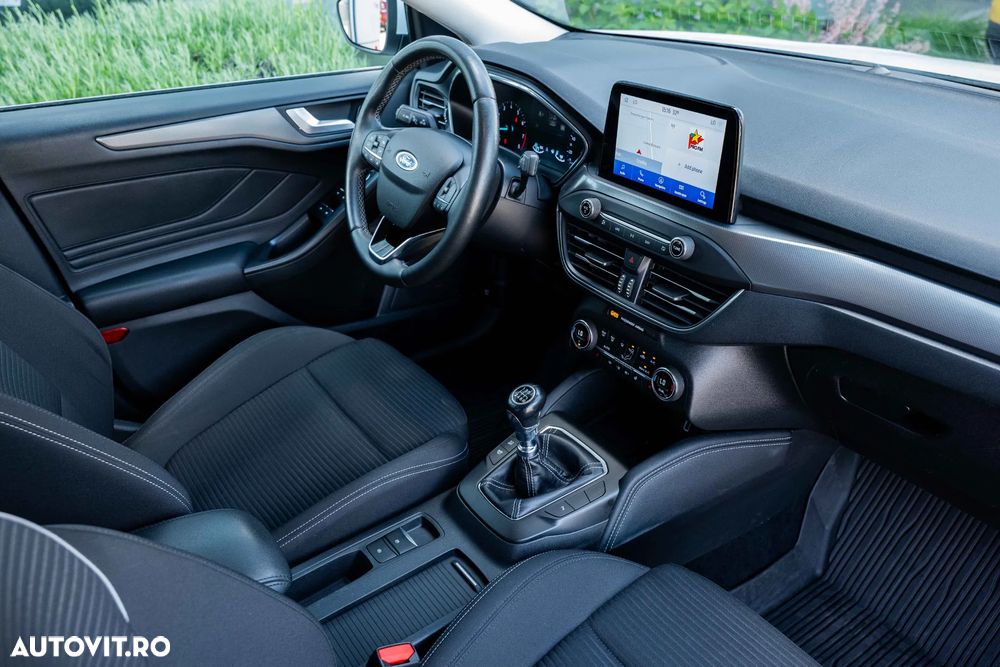 Ford Focus 1.0 EcoBoost Titanium Business - 12