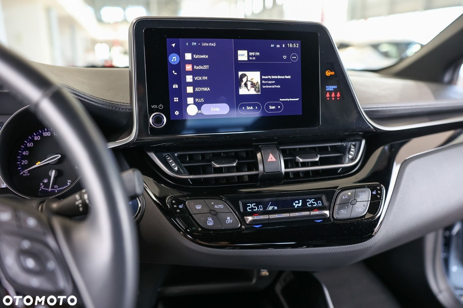 Toyota C-HR - 13