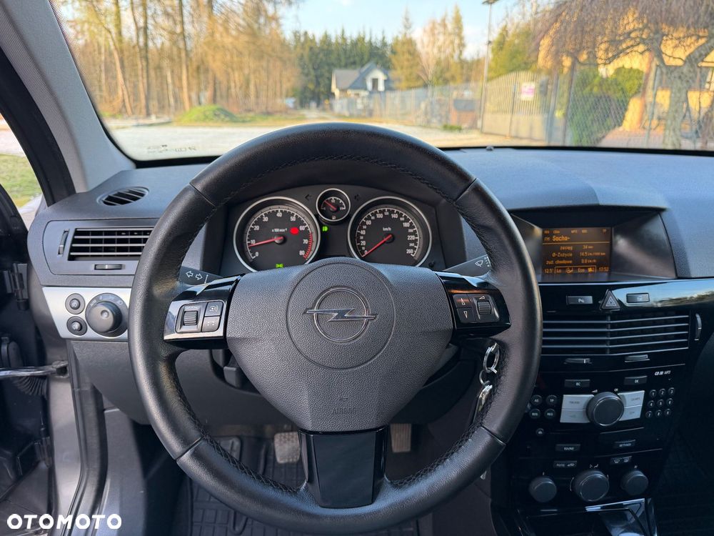 Opel Astra 1.6 Selection - 26