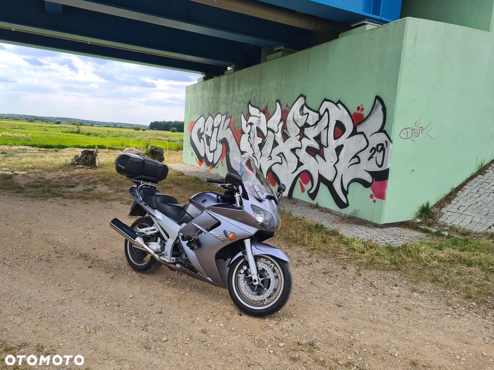Yamaha FJR - 12