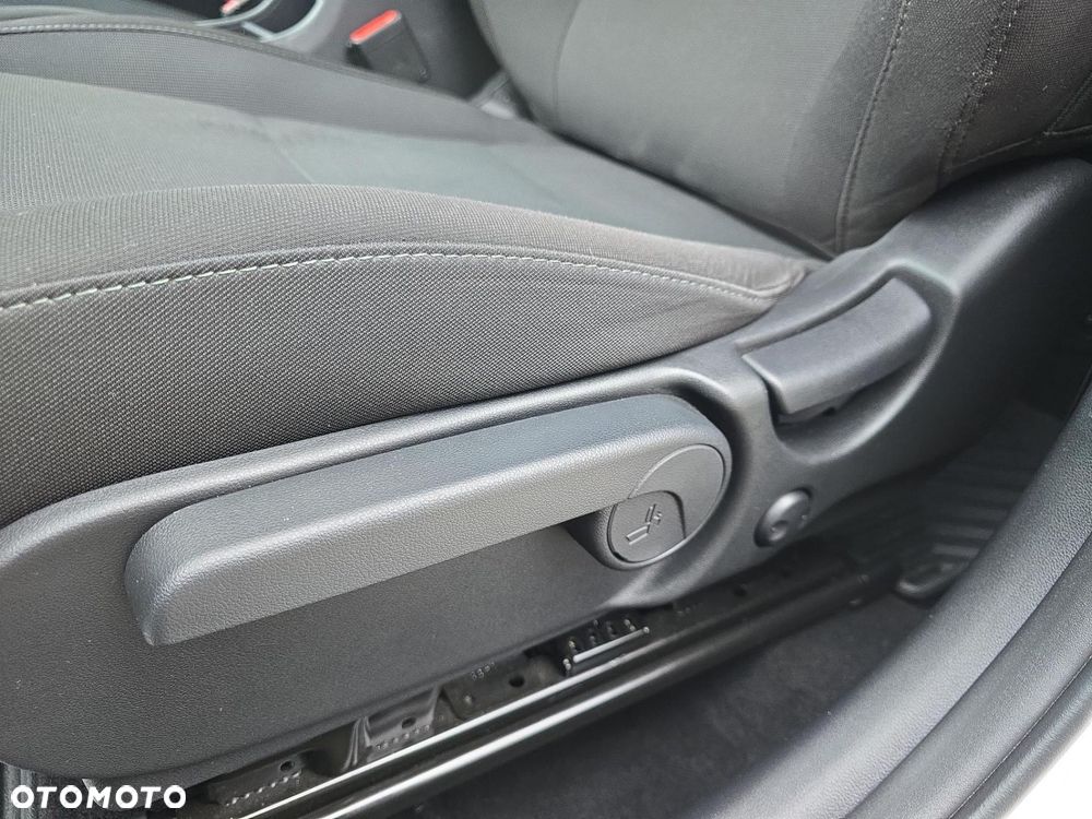Hyundai Kona - 22