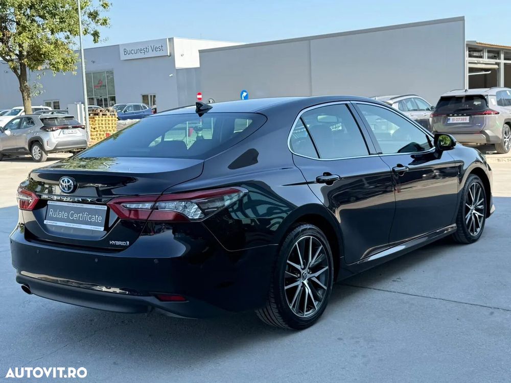 Toyota Camry 2.5 Dynamic - 10