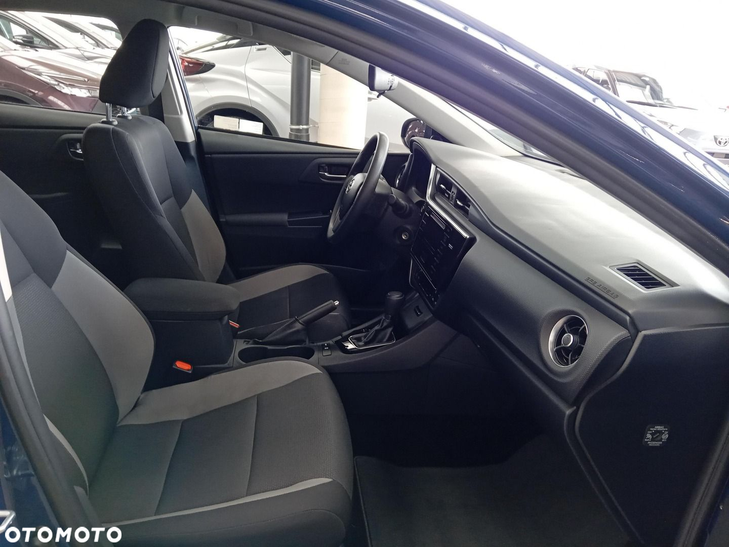 Toyota Auris - 11