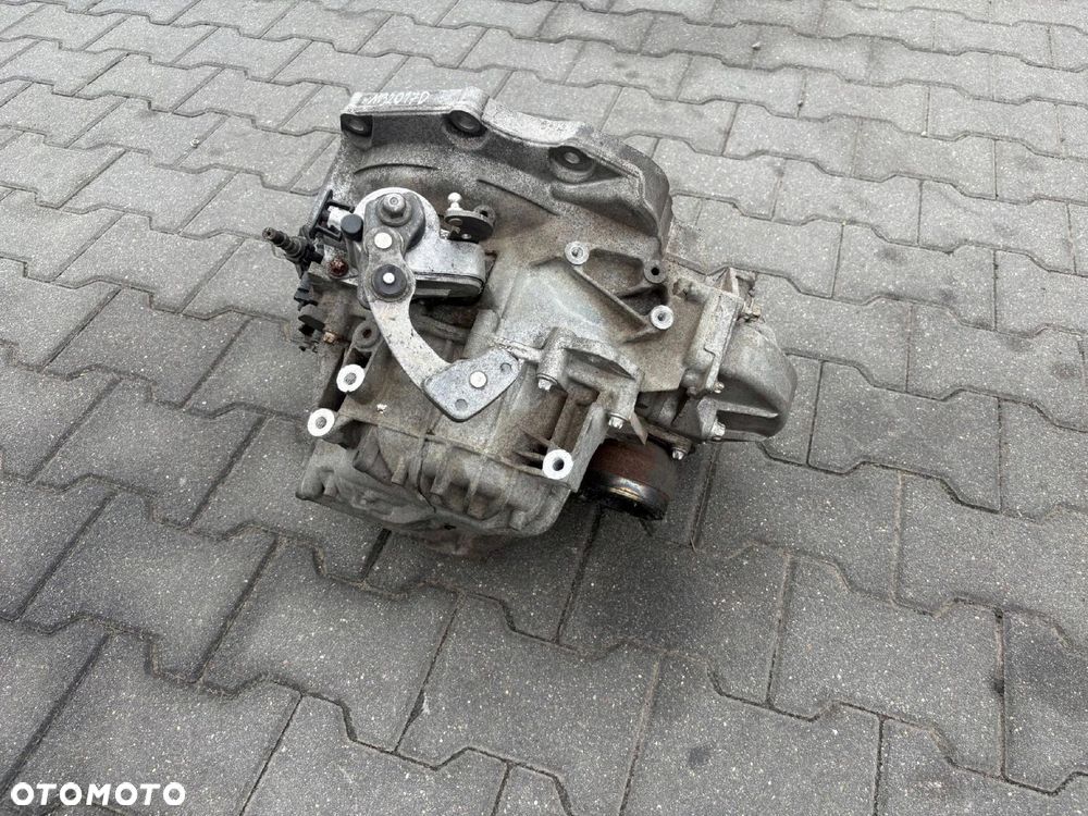 SKRZYNIA BIEGÓW 1.7 CDTI M32017D OPEL ASTRA J 2010 - 1